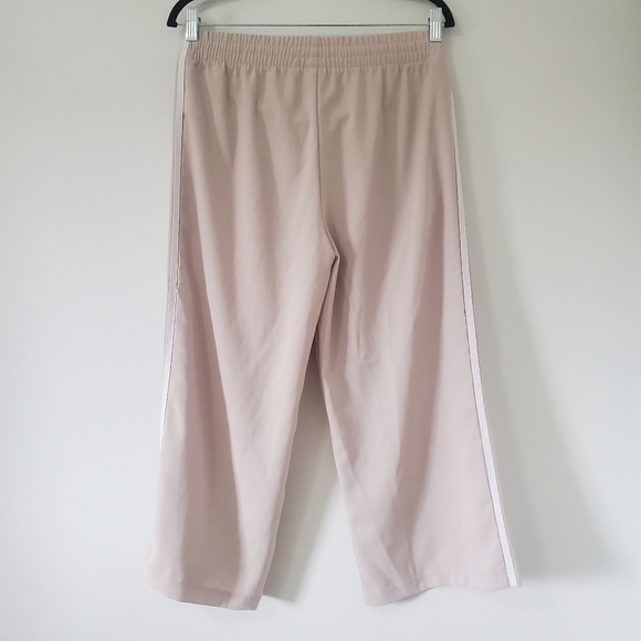 adidas Originals Beige Cropped Pants - Picture 9 of 11